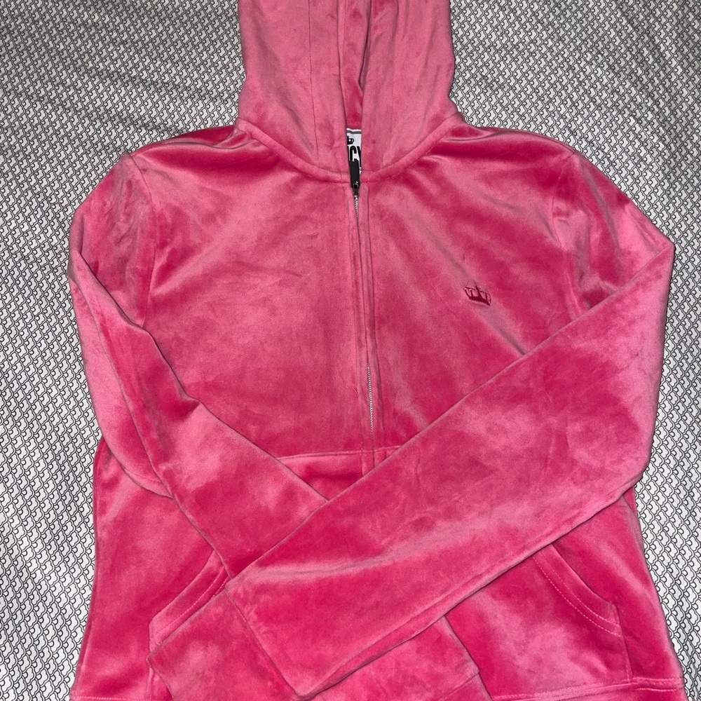 Brand new sweater - Picture 2 of 7